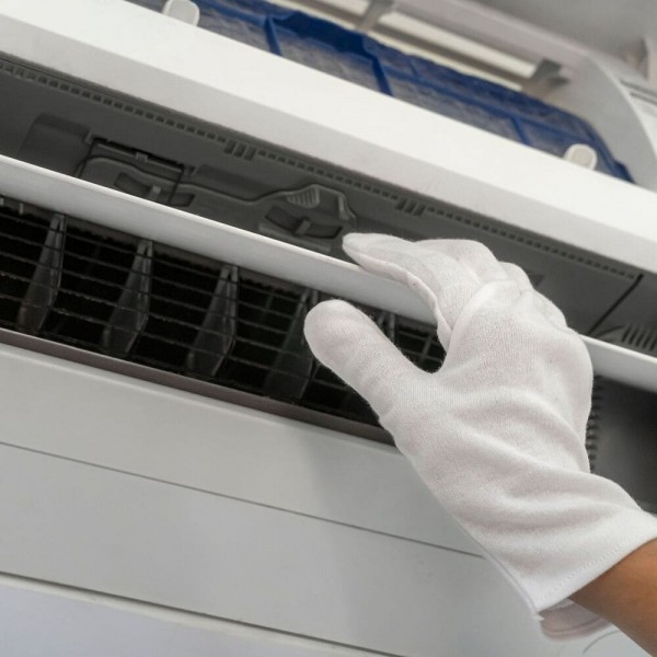 Vệ sinh máy lạnh Panasonic