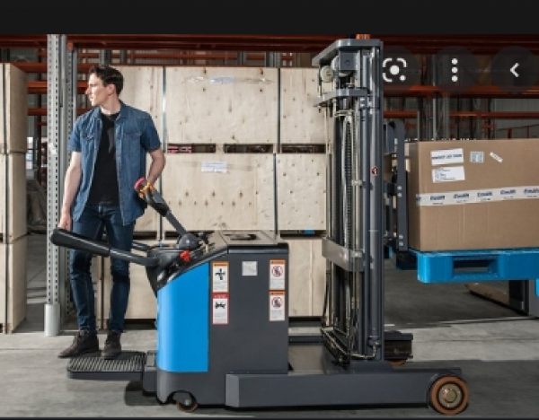 Xe nâng điện đứng lái L16 Eoslift