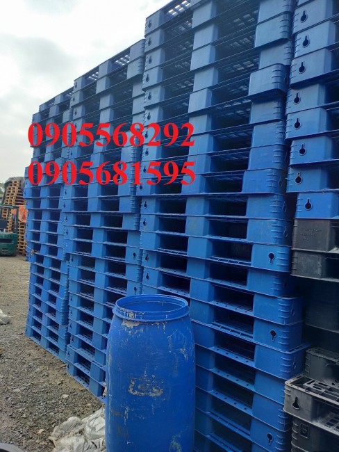 Xe nâng tay pallet kê hàng sóng nhựa thùng rác giá rẻ tại Đà Nẵng 0905681595