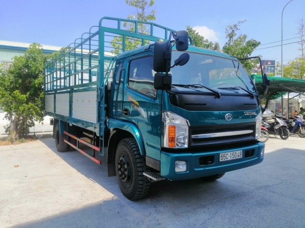xe tải 6t5 thùng 6m2 giá tốt hỗ trợ trả góp xe mới giao ngay