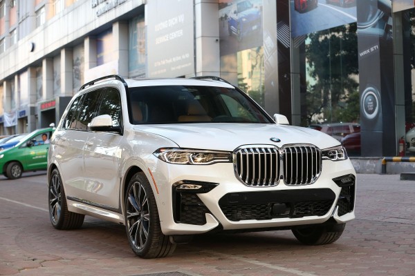 Xuất phẩm BMW X7 M-Sport mới 2021, nhập khẩu chính hãng